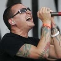 Gilai Linkin Park, Penggemar Curi Data Ponsel